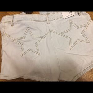 F21 STAR BOTTOM DENIM SHORTS